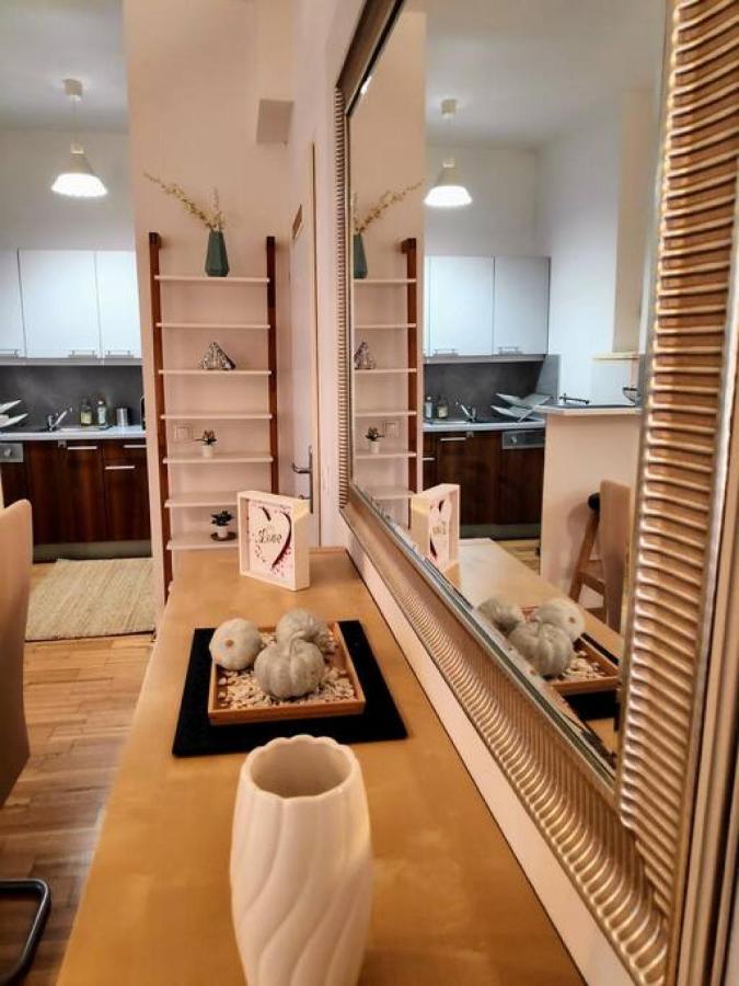 וינה Nd Exquisites Wundervolles Ruhiges Terrassenapartment Mit Garage מראה חיצוני תמונה