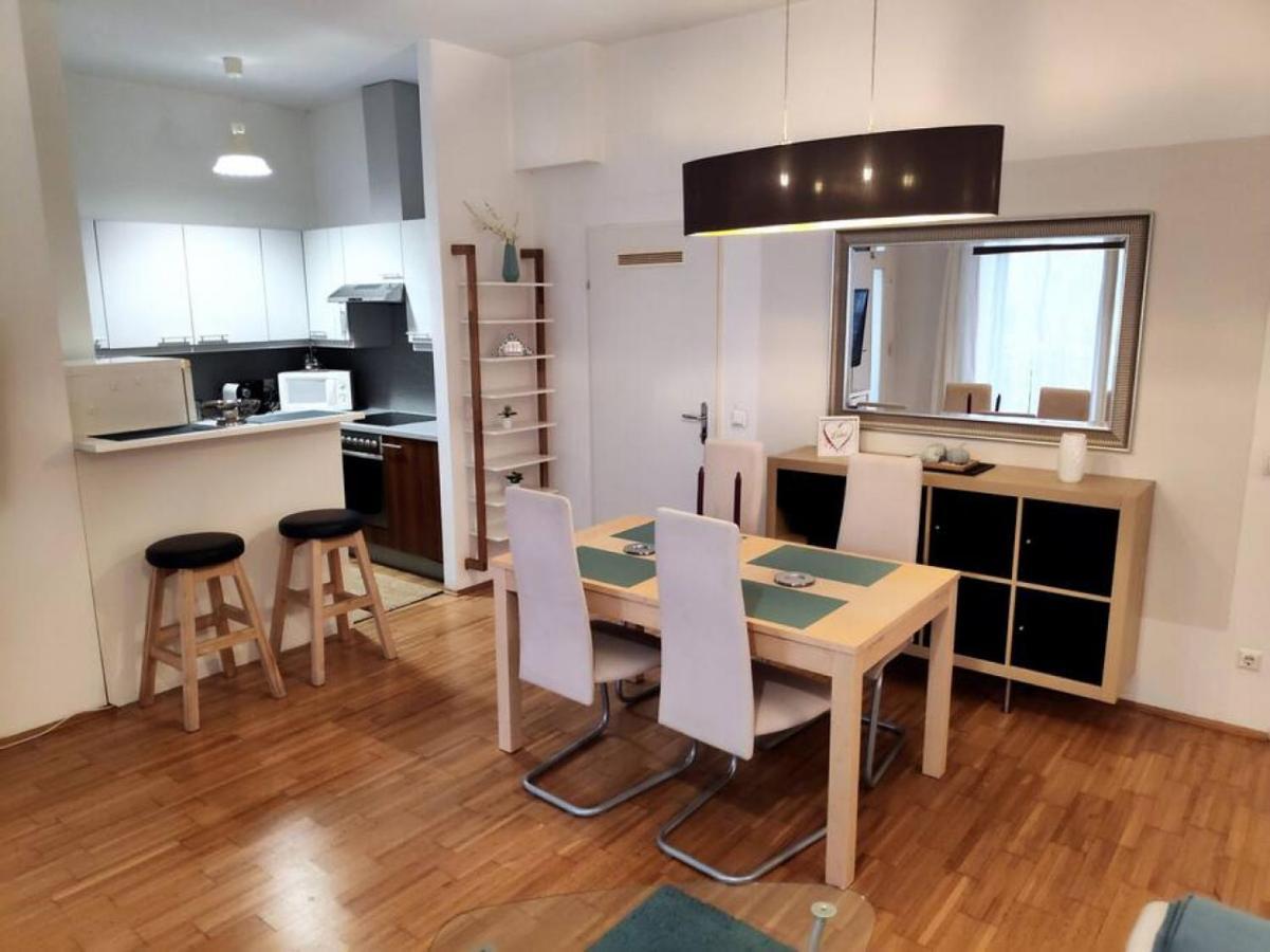 וינה Nd Exquisites Wundervolles Ruhiges Terrassenapartment Mit Garage מראה חיצוני תמונה