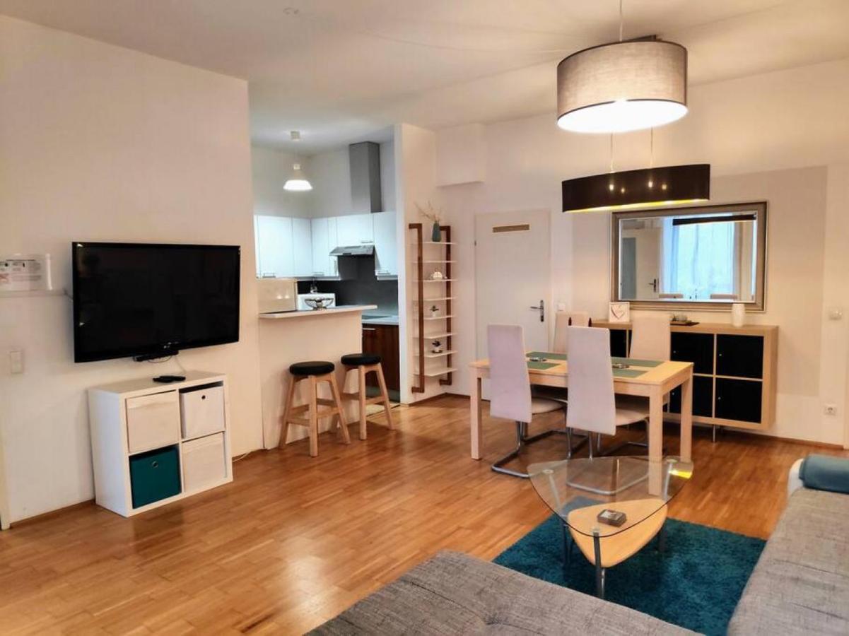 וינה Nd Exquisites Wundervolles Ruhiges Terrassenapartment Mit Garage מראה חיצוני תמונה