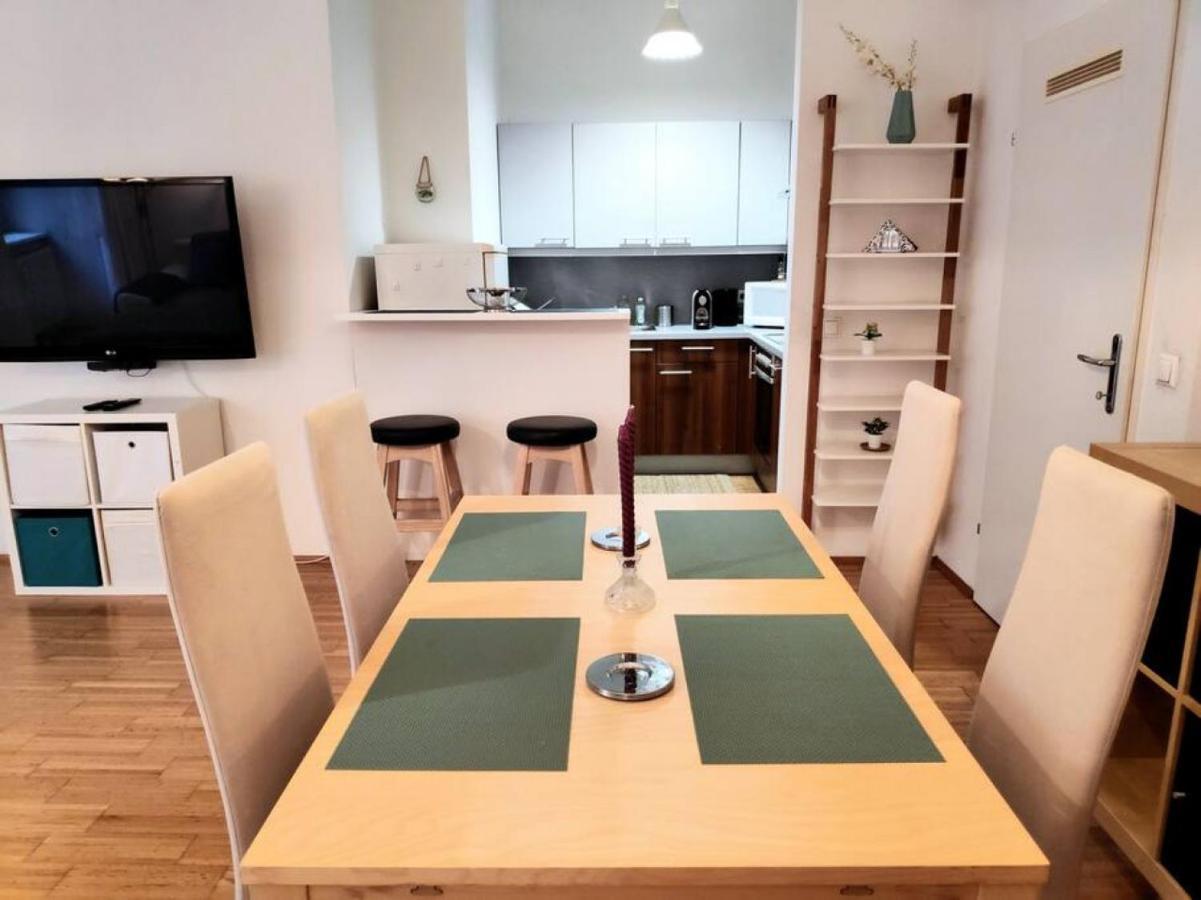 וינה Nd Exquisites Wundervolles Ruhiges Terrassenapartment Mit Garage מראה חיצוני תמונה
